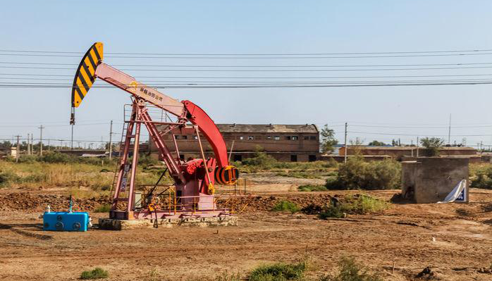 游梁式抽油機(jī).jpg